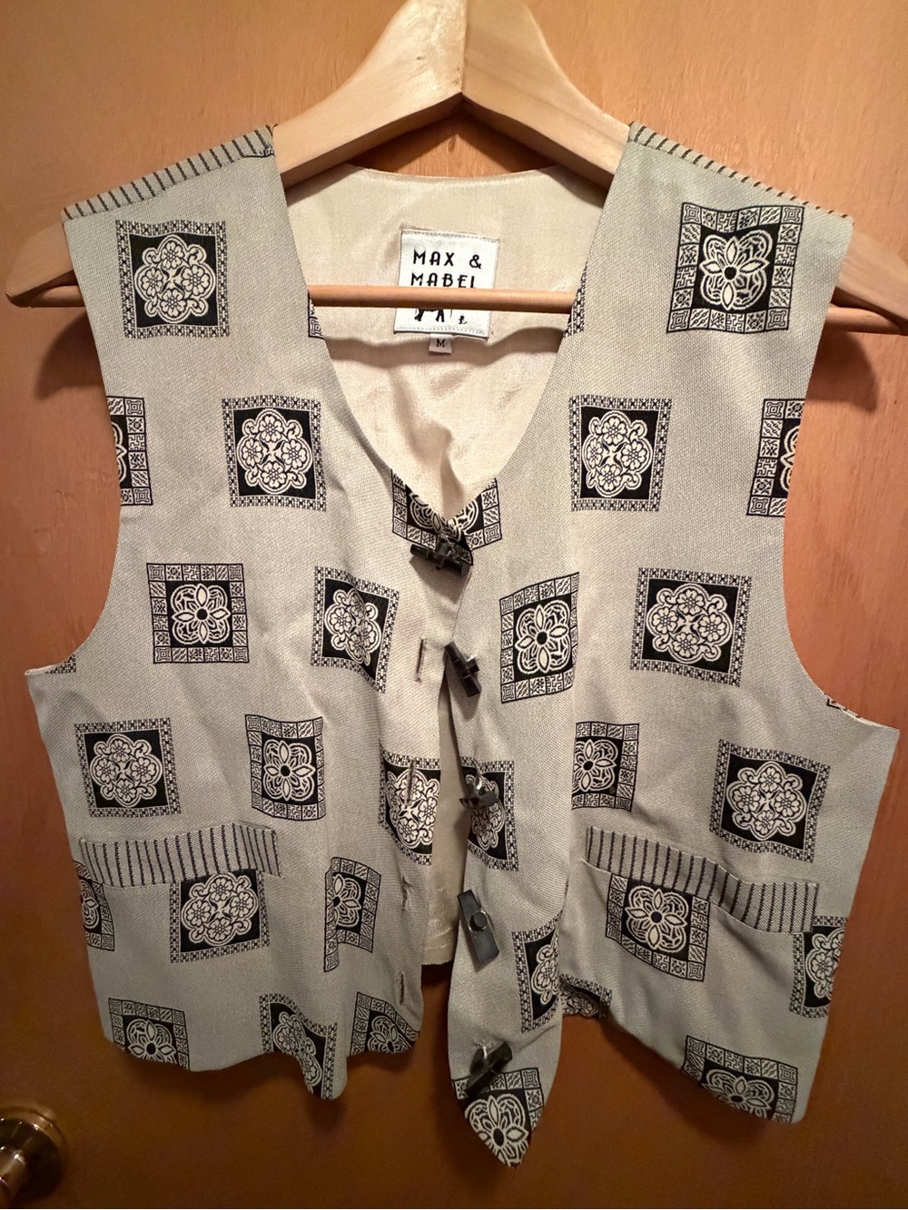 Women's Printed Cream Vest